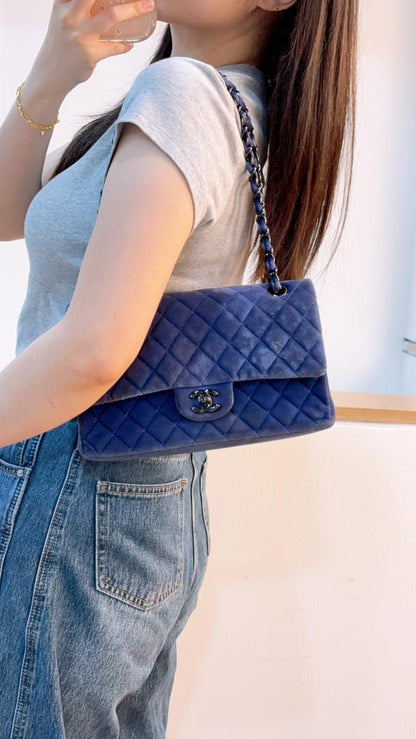 Chanel Blue Velvet Medium CF (BHW)