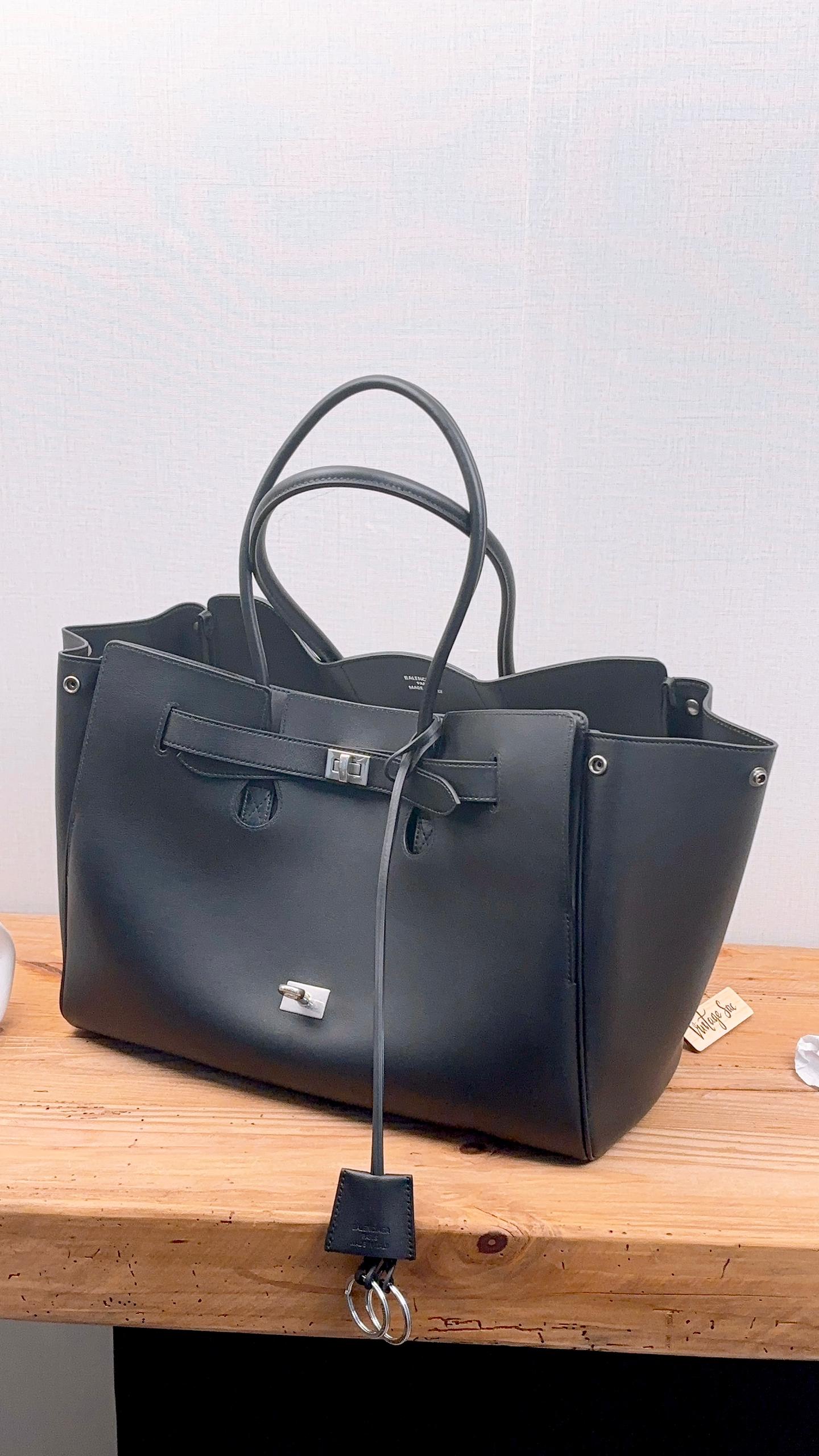 Balenciaga Black Medium Bel Air CarryAll Tote (SHW)