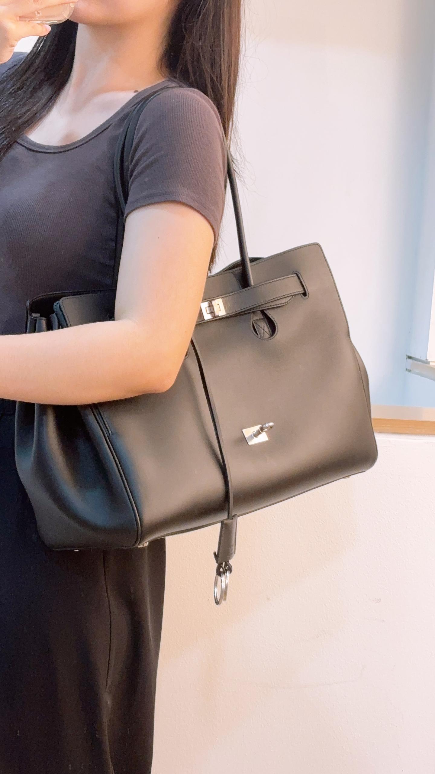 Balenciaga Black Medium Bel Air CarryAll Tote (SHW)