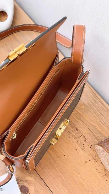Celine Teen Triomphe Bag