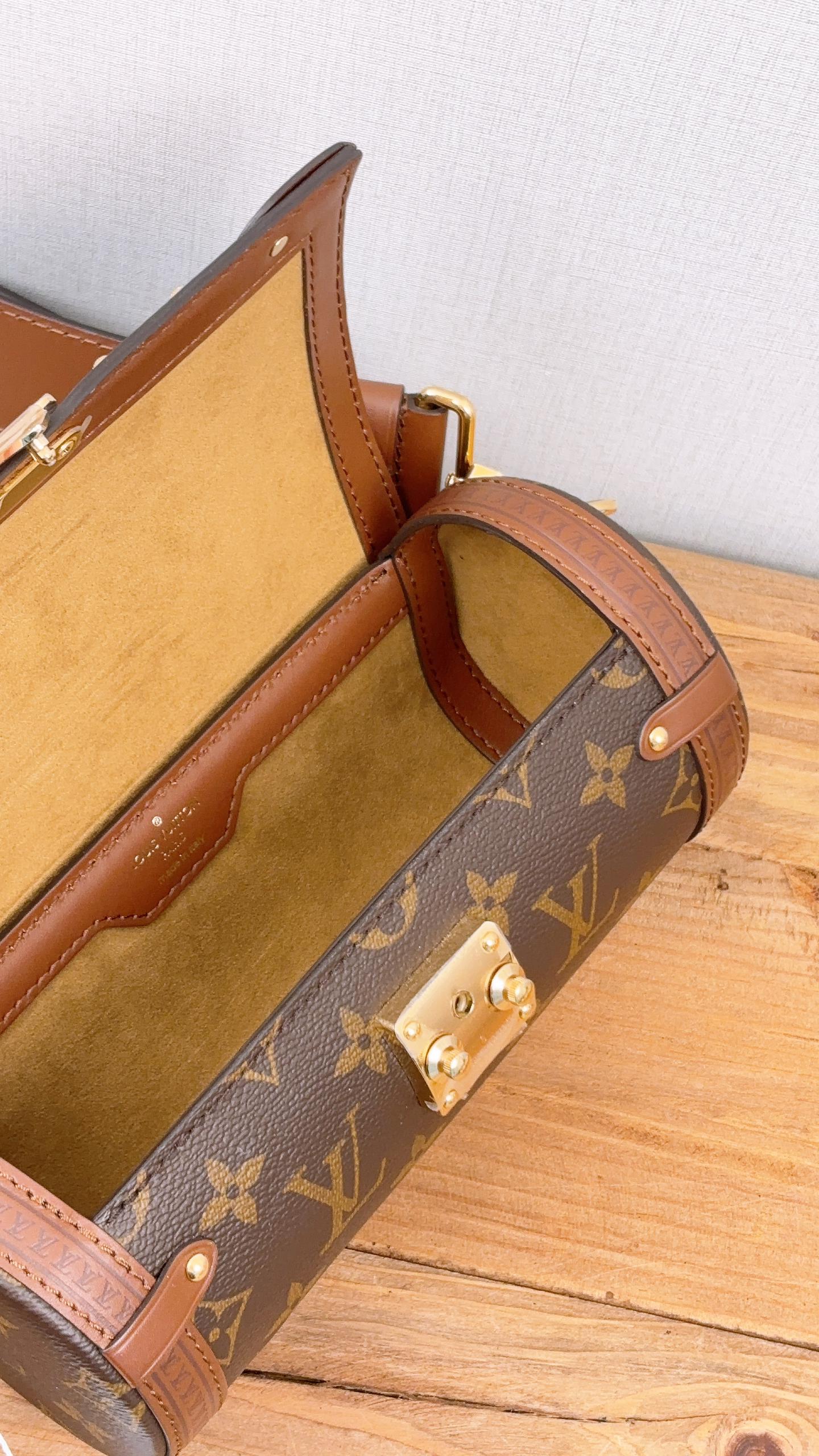 LV Reverse Monogram Papillon Trunk