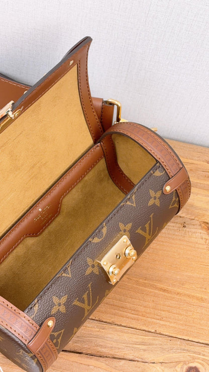 LV Reverse Monogram Papillon Trunk