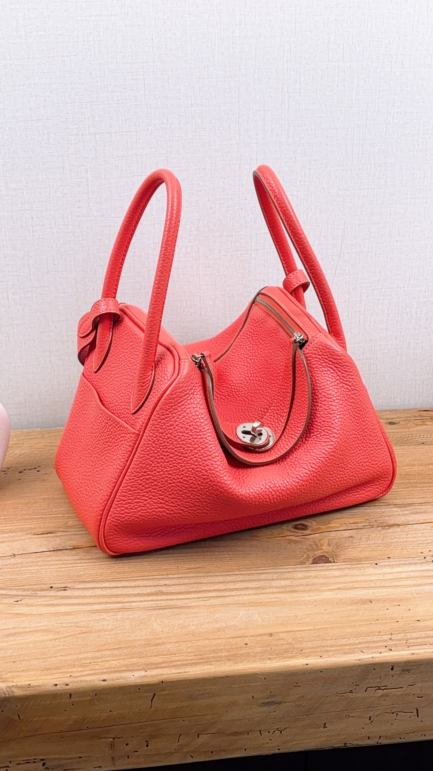 Hermes Rouge de Coeur Lindy 26 (PHW)