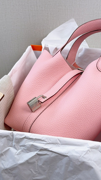 Hermes Rose Sakura Picotin 18 (PHW)