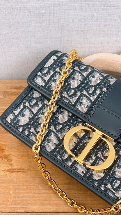 Dior Navy Oblique Montaigne 30 2-in-1 Pouch