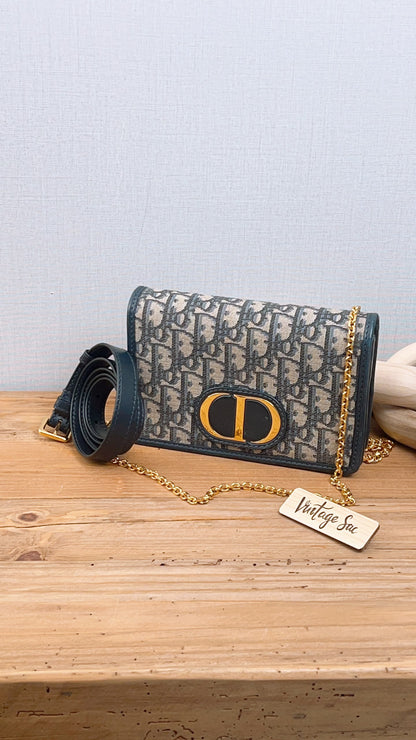 Dior Navy Oblique Montaigne 30 2-in-1 Pouch