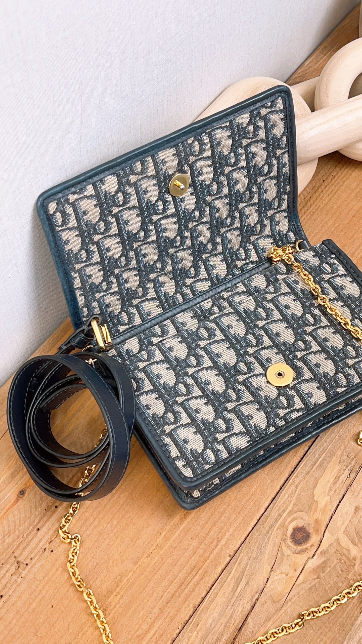 Dior Navy Oblique Montaigne 30 2-in-1 Pouch
