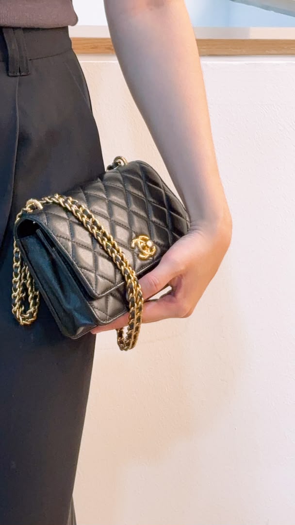 Chanel Black Shiny Lambskin 23C Turnlock WOC (GHW)