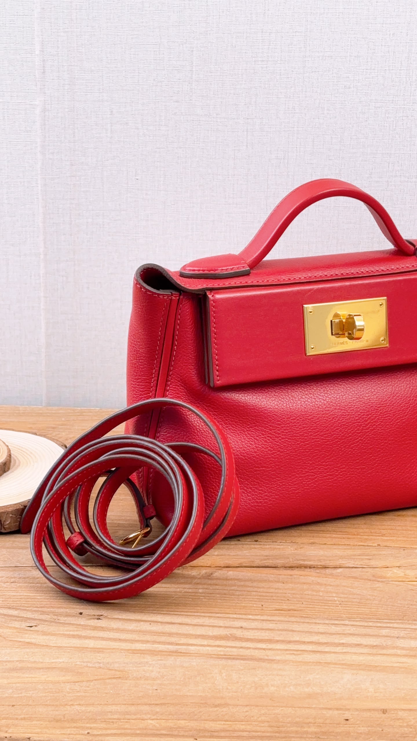 Hermes Rouge Piment Mini 2424 (GHW)