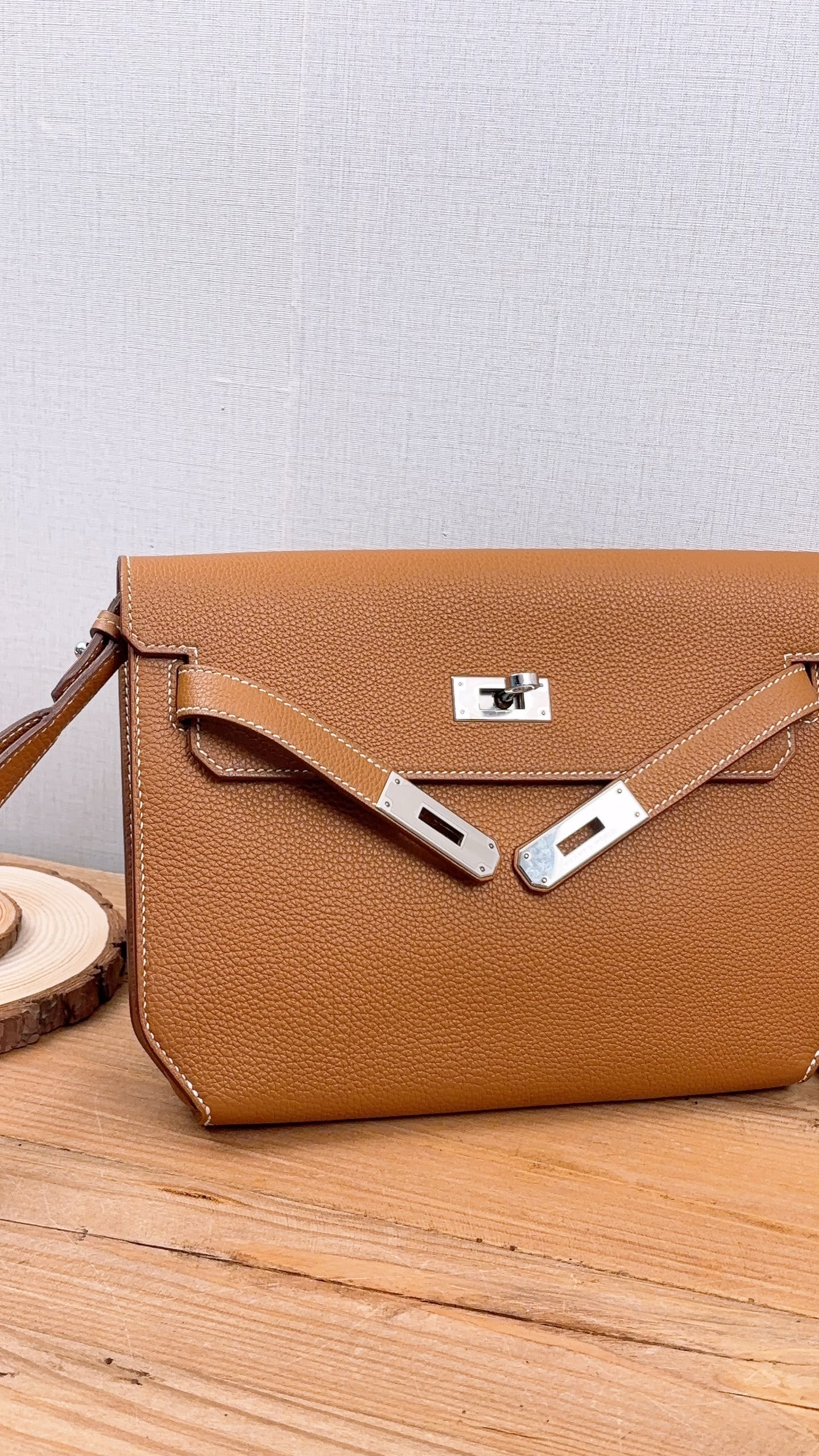 Hermes Gold Kelly Depeches 25 (PHW)