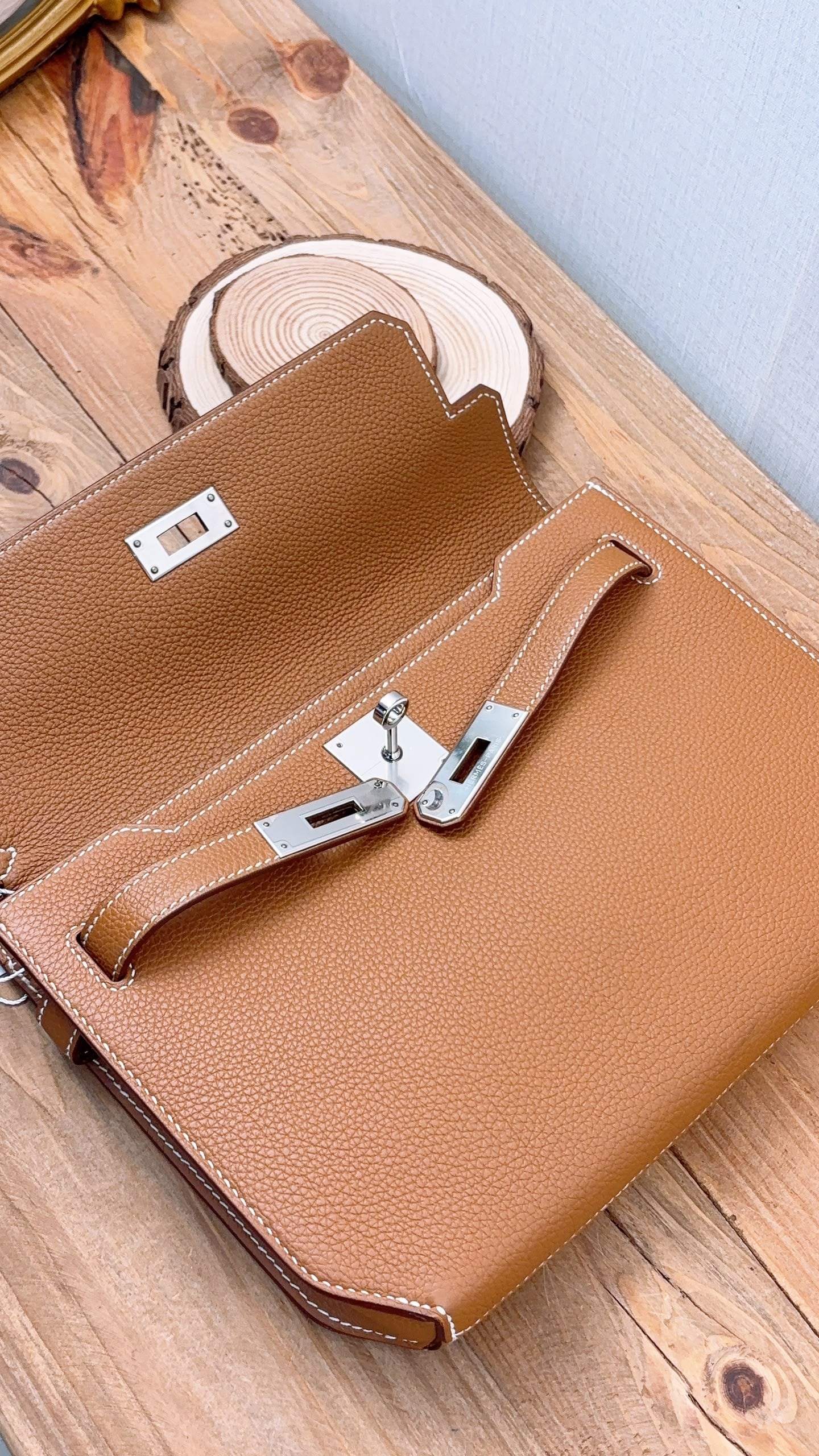Hermes Gold Kelly Depeches 25 (PHW)