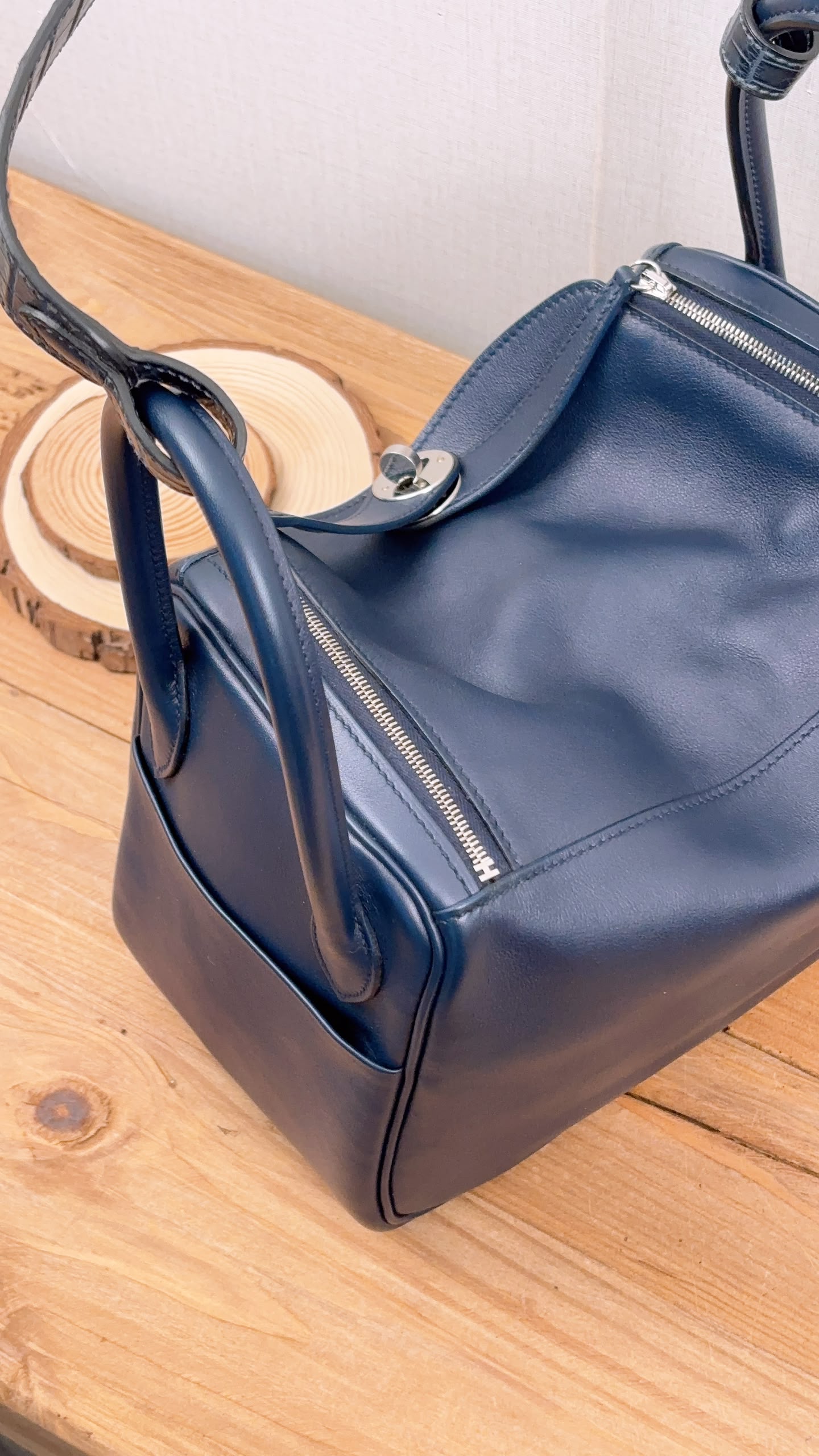 Hermes Bleu Nuit x Bleu Marine Lindy 26 (PHW)