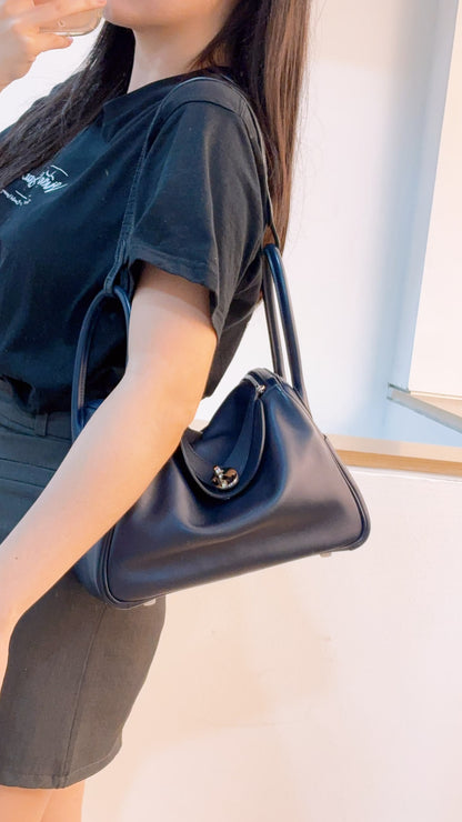 Hermes Bleu Nuit x Bleu Marine Lindy 26 (PHW)