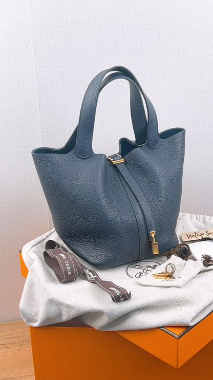 Hermes Bleu Nuit Picotin 22 (GHW)