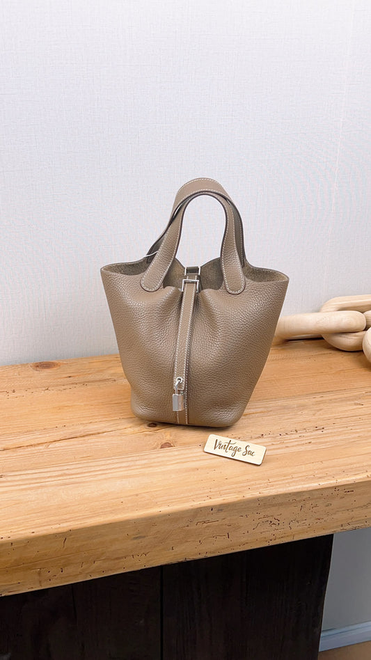 Hermes Etoupe Picotin 18 (PHW)
