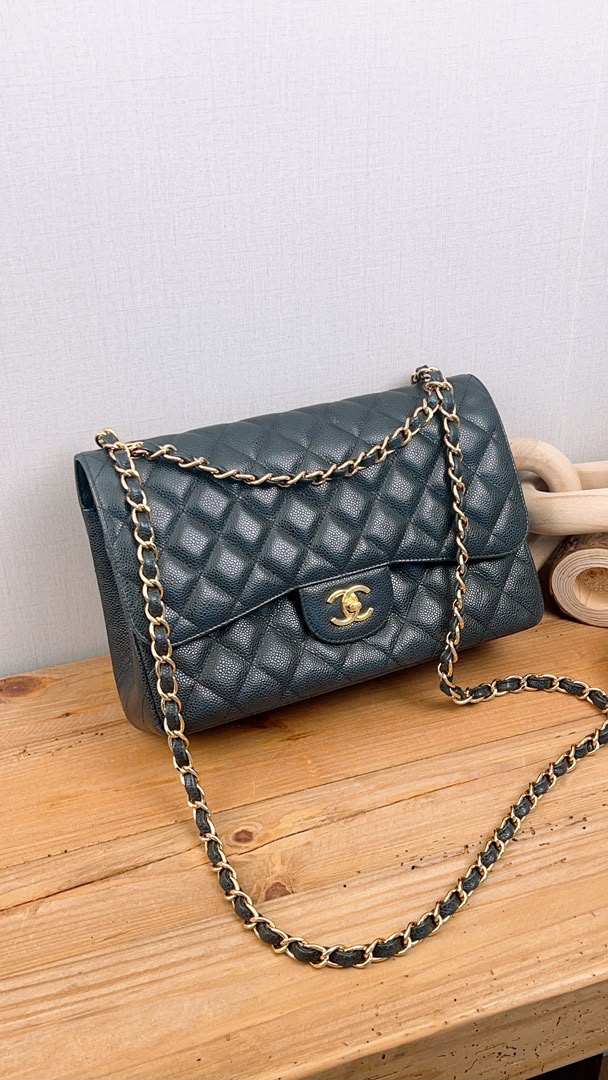 Chanel Black Caviar Classic Jumbo Flap Bag (GHW)