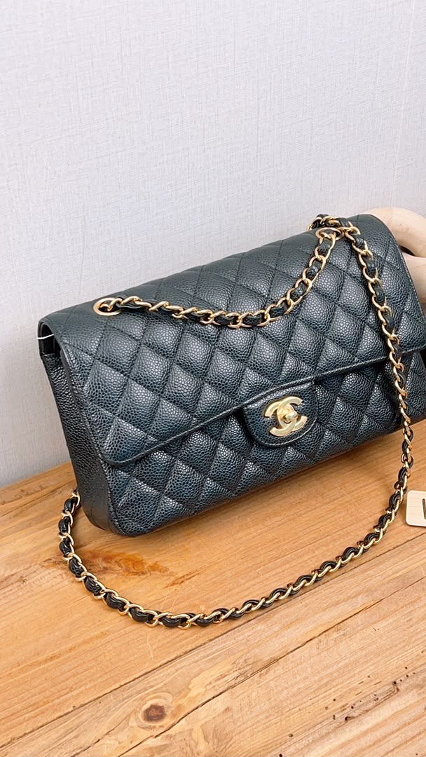 Chanel Black Caviar Medium CF (GHW)