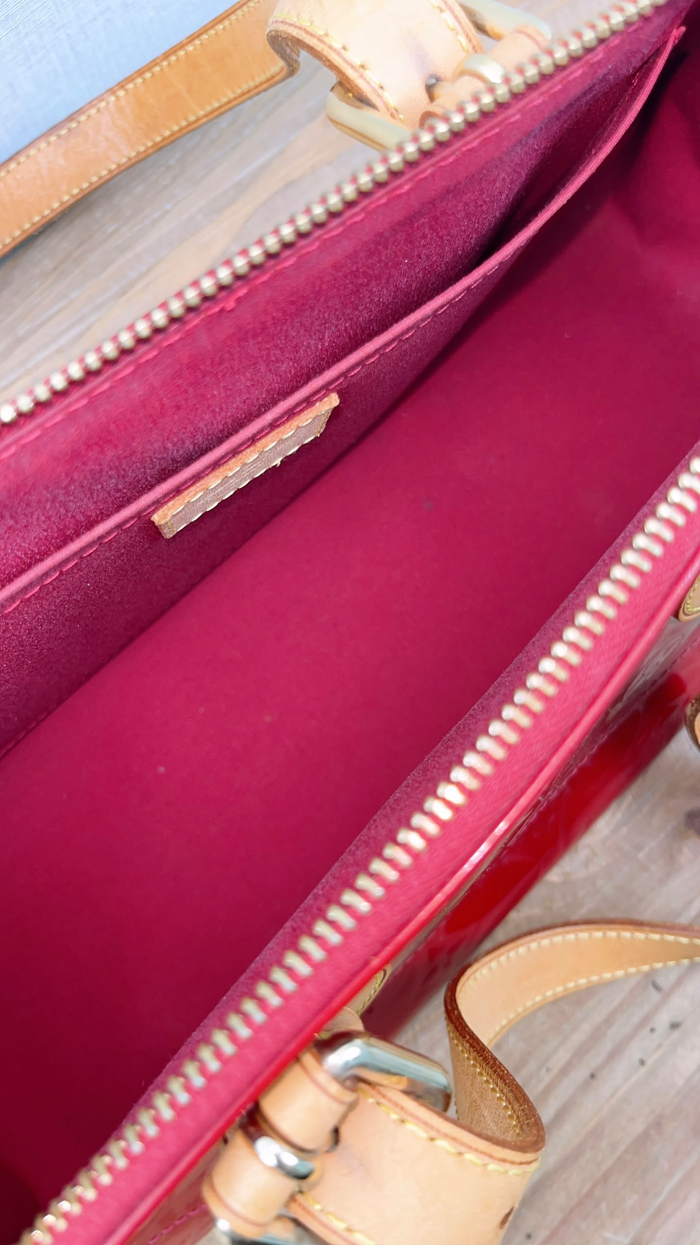 LV Red Vernis Rosewood Avenue Bag