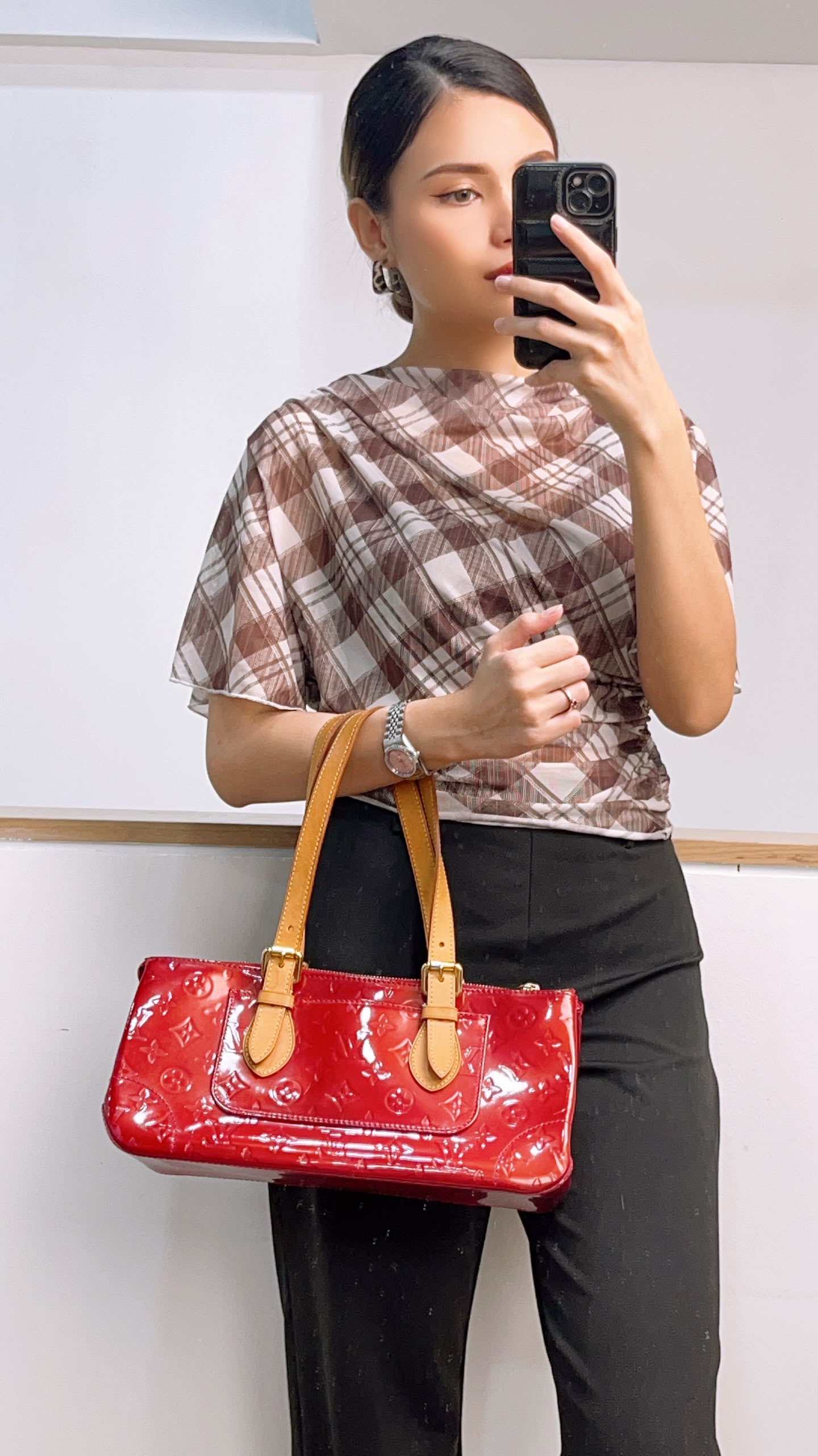 LV Red Vernis Rosewood Avenue Bag