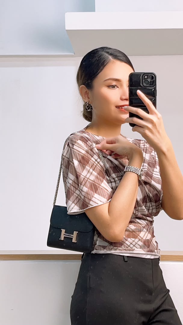 Hermes Noir Epsom Constance Compact Wallet (PHW)