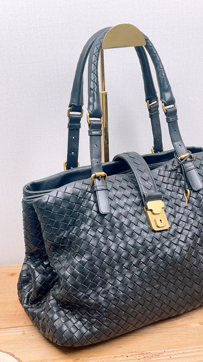 Bottega Veneta Black Medium Roma Nappa Intreciato