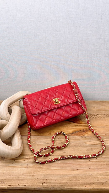 Chanel Red Lambskin Vintage Single Flap (GHW)