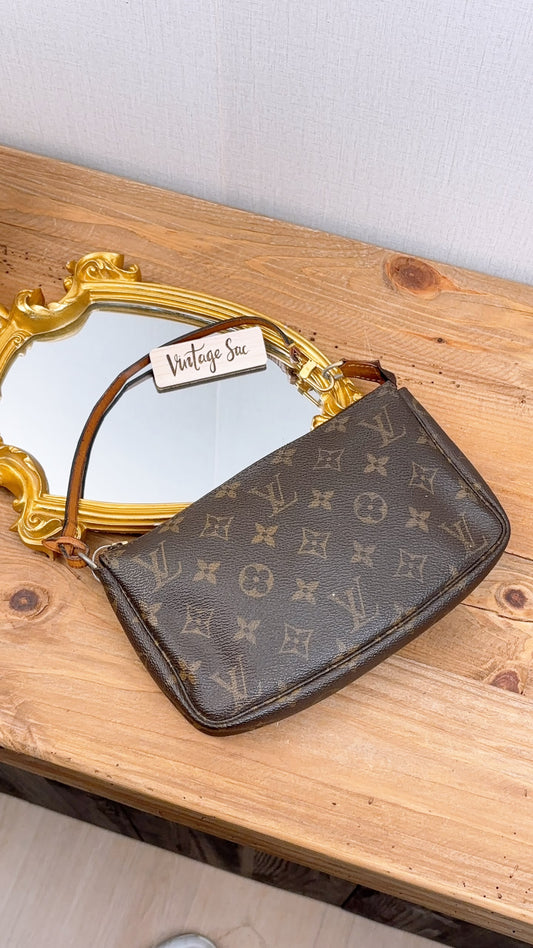 LV Monogram Vintage Pochette