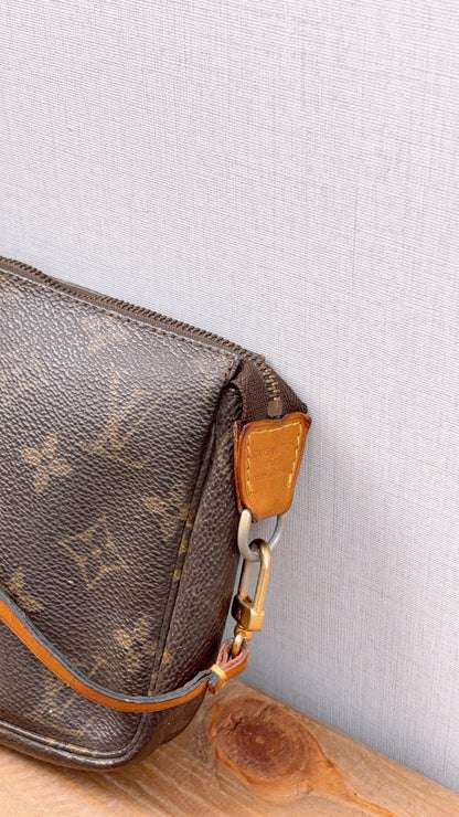 LV Monogram Vintage Pochette