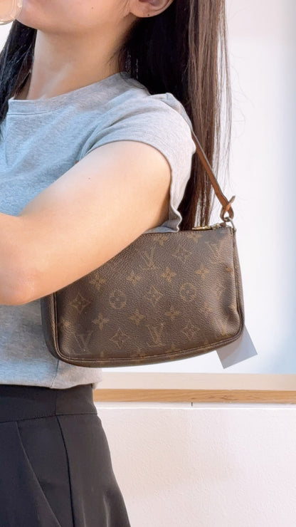 LV Monogram Vintage Pochette
