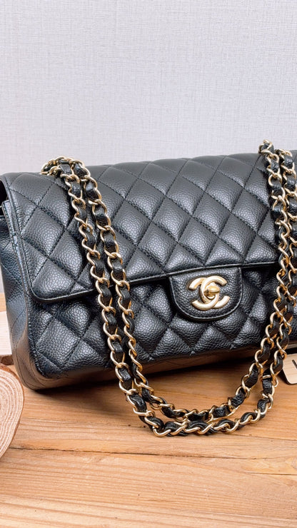 Chanel Black Caviar Medium CF (GHW)