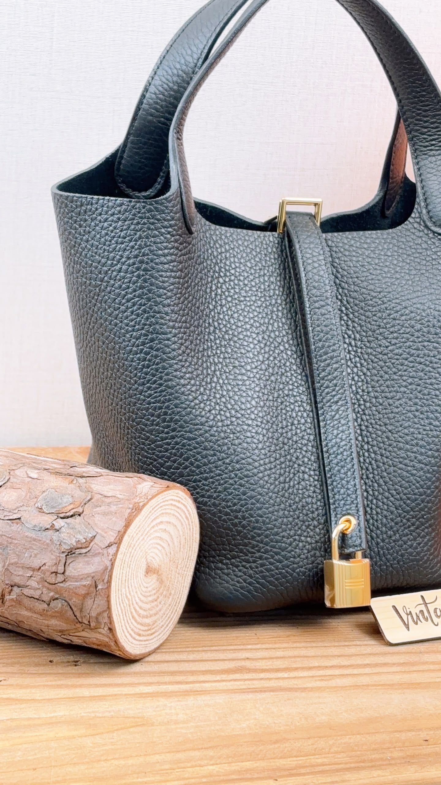 Hermes Noir Picotin 18 (GHW)