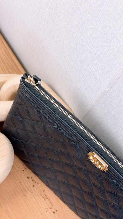 Chanel Black Caviar Medium Boy O’case (GHW)