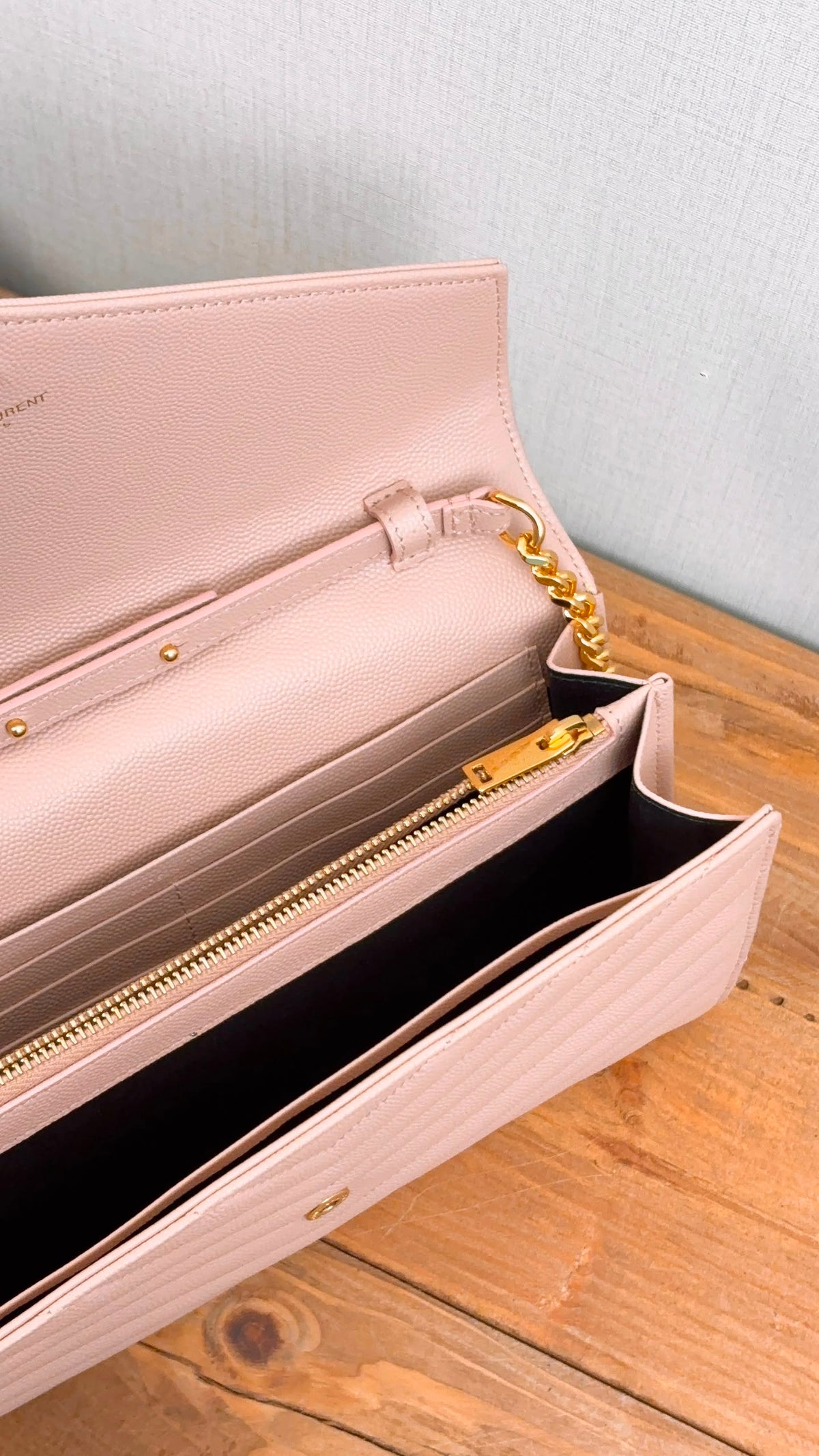 YSL Pink Grain de Poudre Classic Cassandre WOC (GHW)