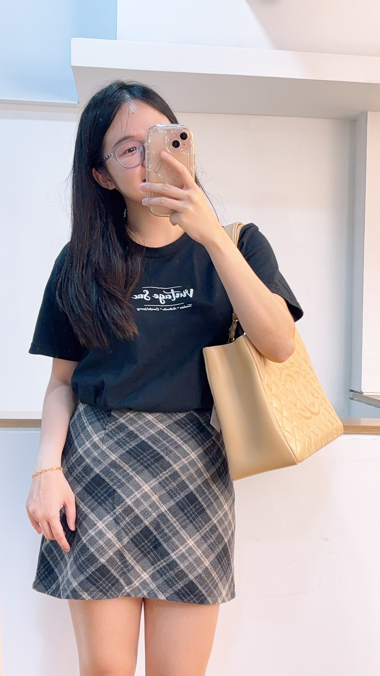 Chanel Beige Caviar GST (GHW)
