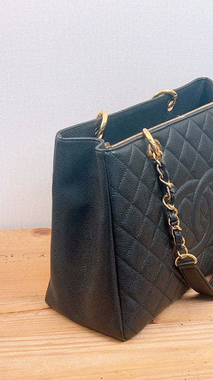 Chanel Black Caviar GST (GHW)