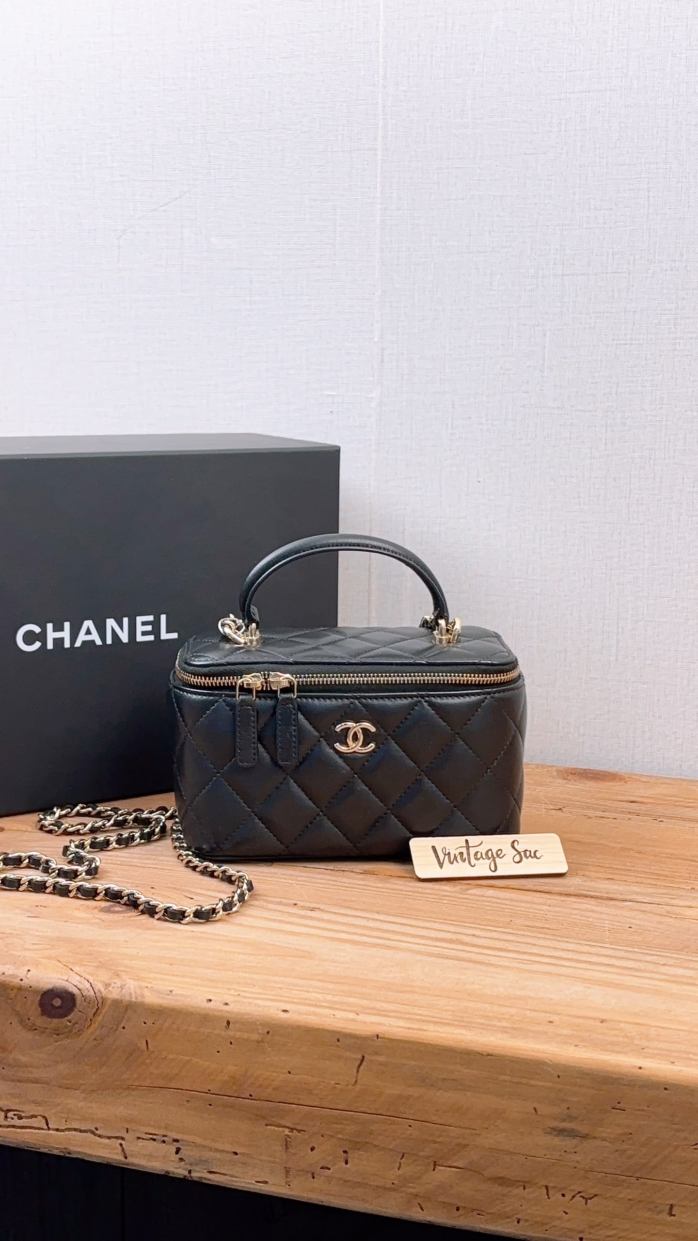 Chanel Black Lambskin Vanity with Top Handle (LGHW)