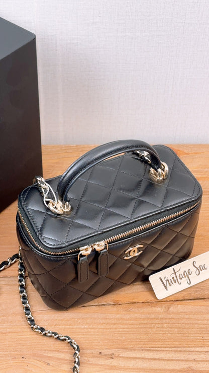 Chanel Black Lambskin Vanity with Top Handle (LGHW)