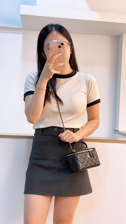 Chanel Black Lambskin Vanity with Top Handle (LGHW)
