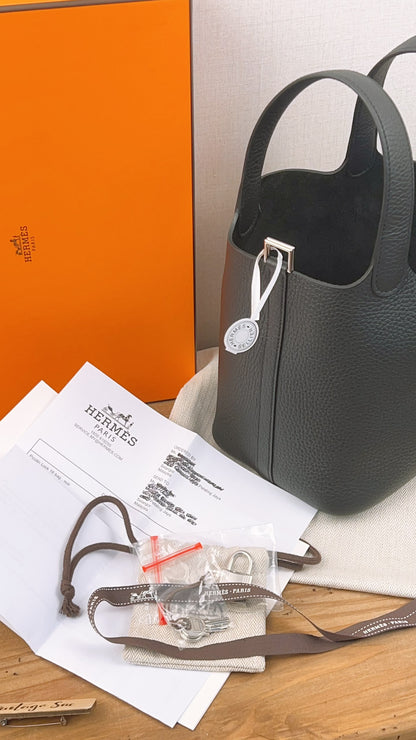 Hermes Noir Picotin 18 (PHW)