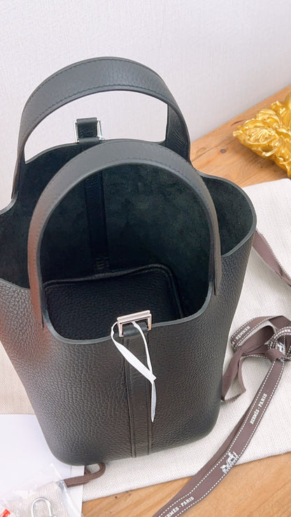 Hermes Noir Picotin 18 (PHW)