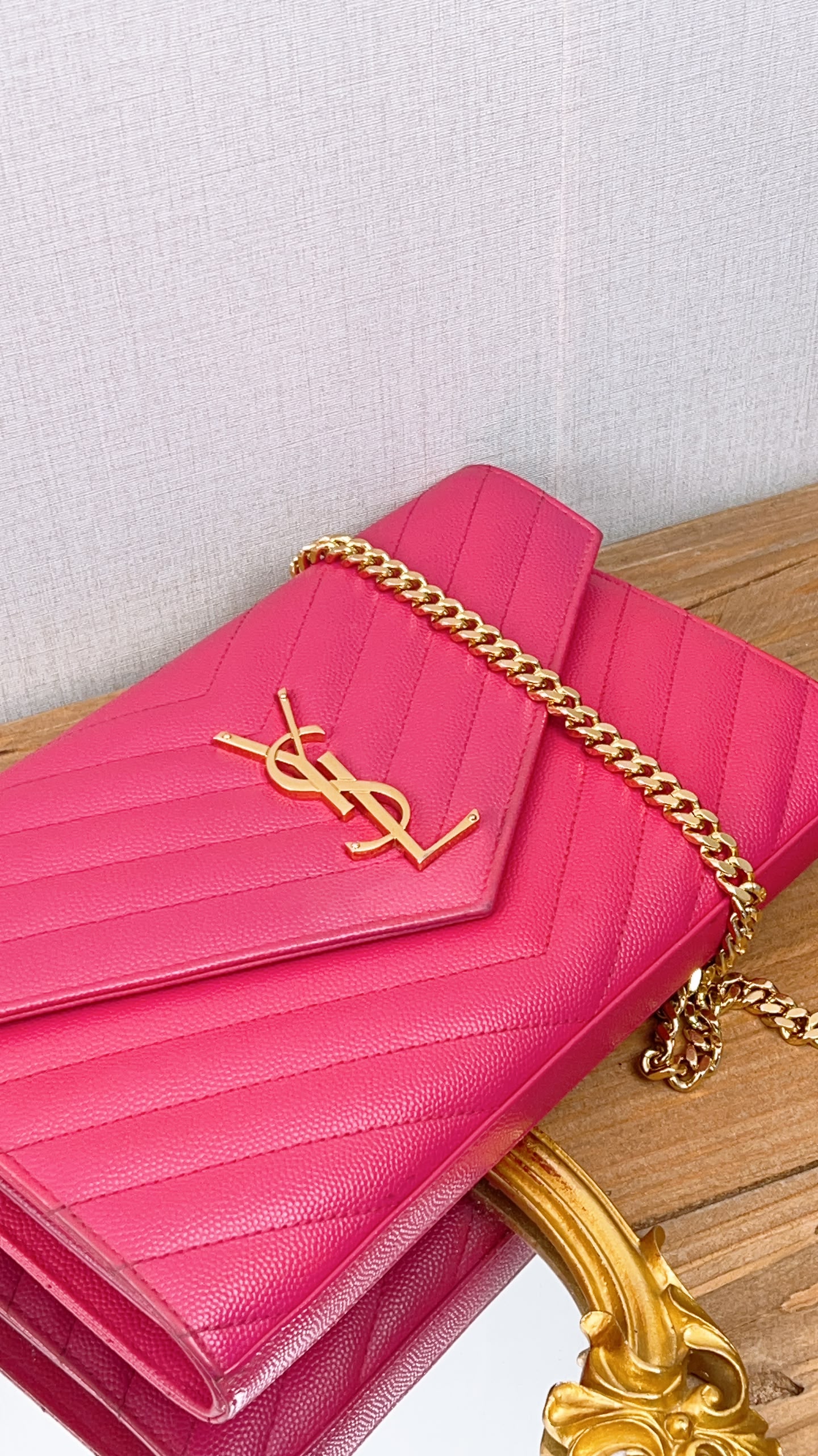 YSL Hot Pink Grain de Poudre Classic Cassandra WOC (GHW)