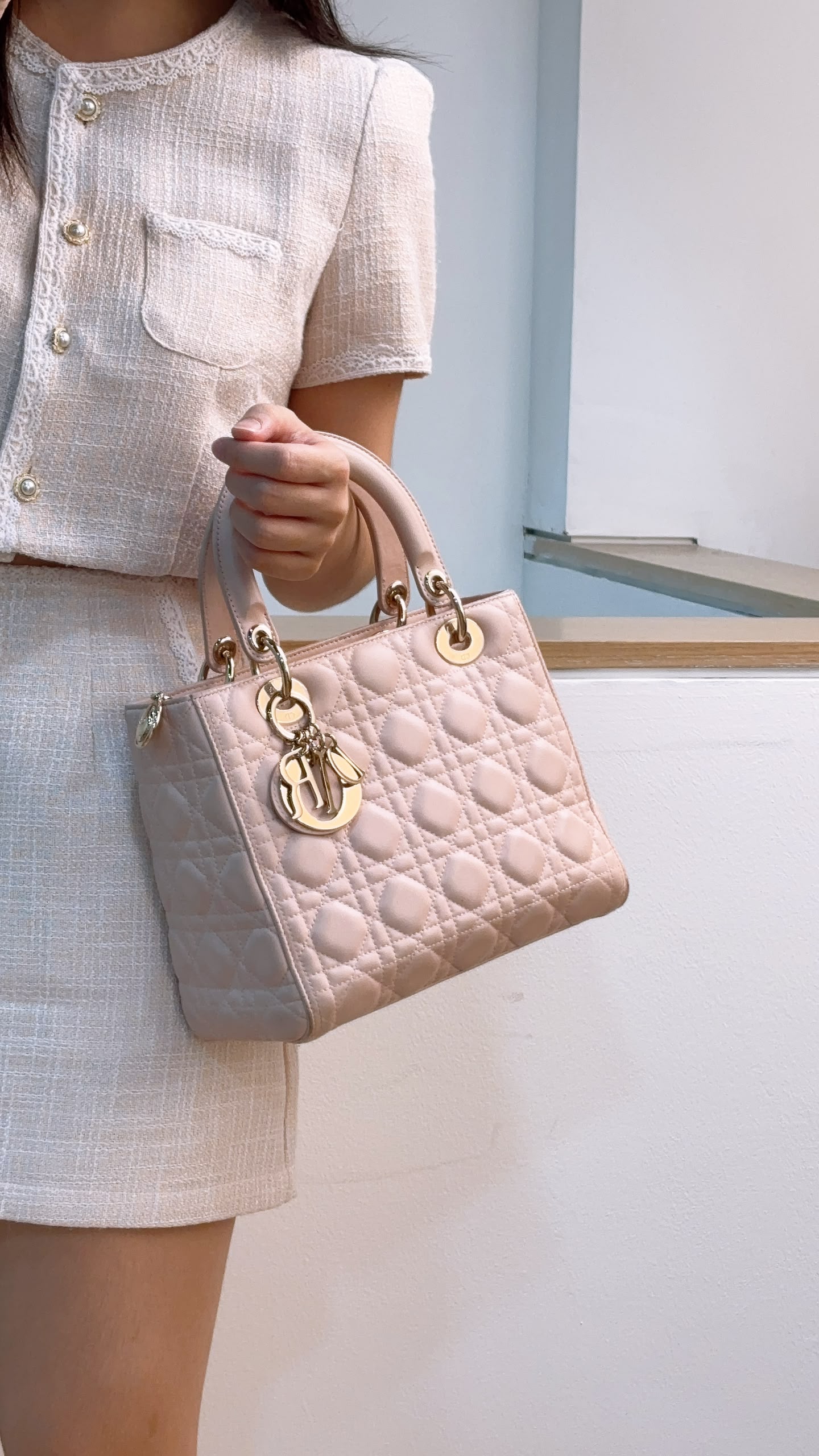 Dior Light Pink Lambskin Medium Lady D (LGHW)