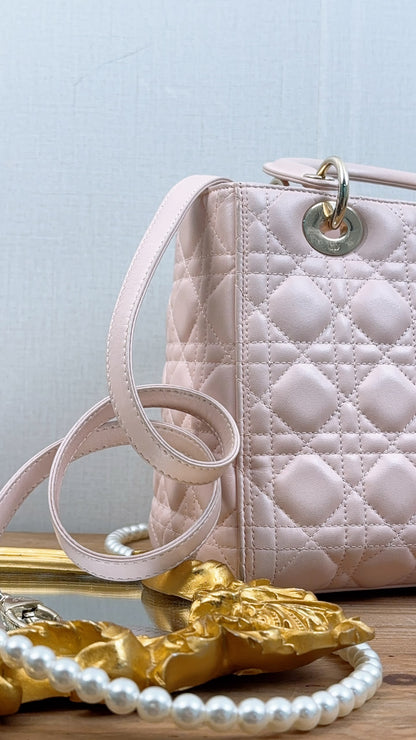 Dior Light Pink Lambskin Medium Lady D (LGHW)