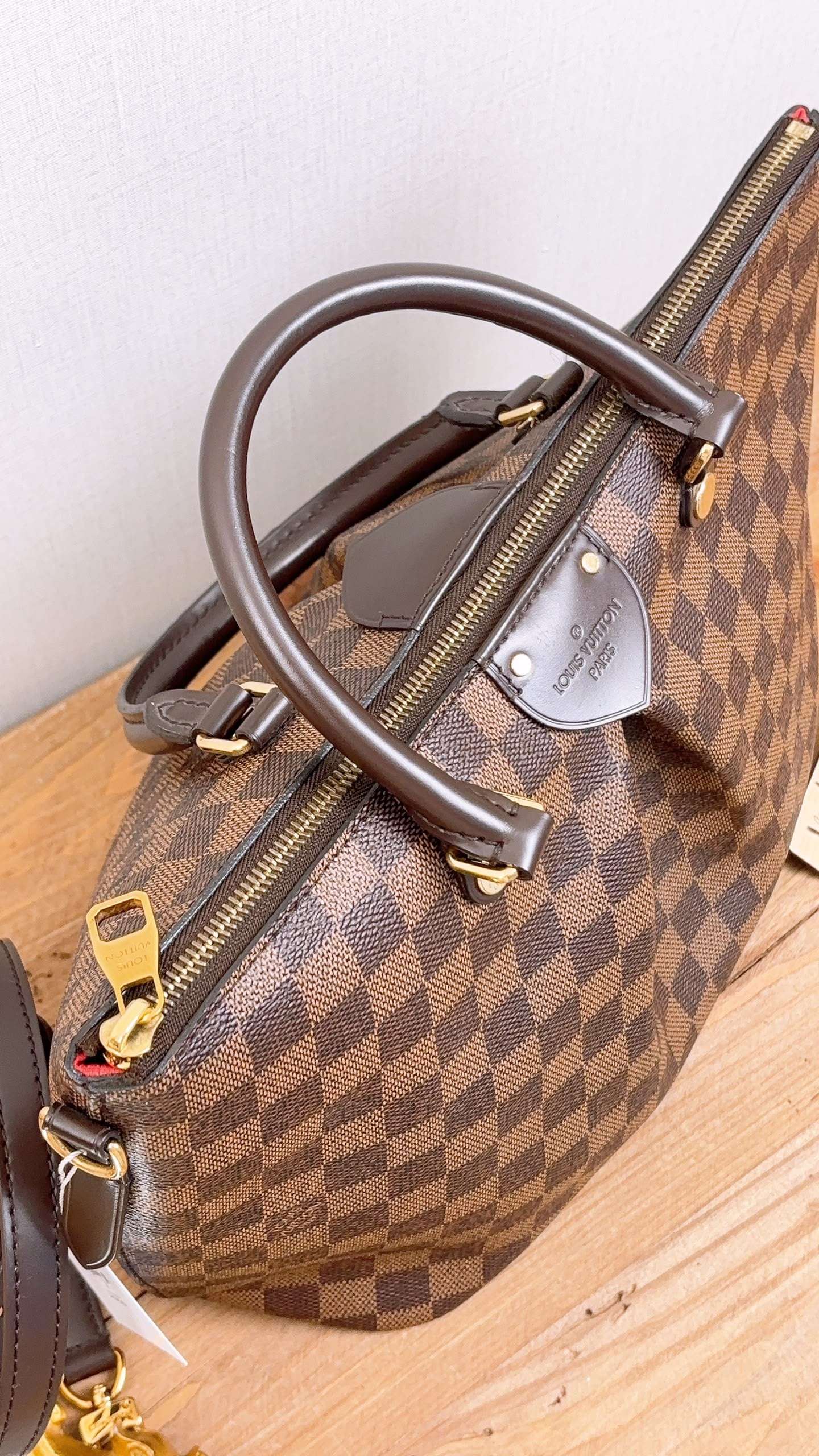 LV Damier Ebene Siena MM