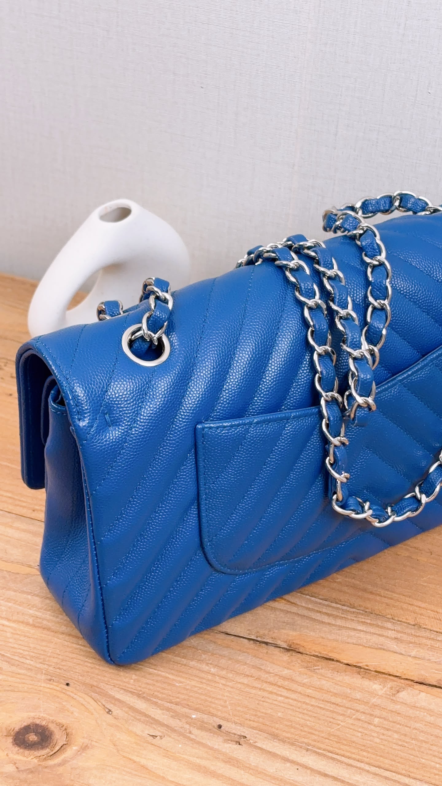 Chanel Royal Blue Caviar Medium CF (SHW)