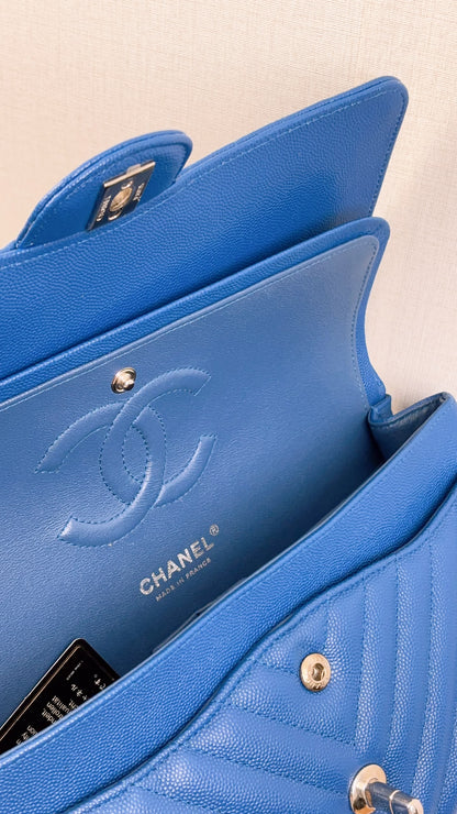 Chanel Royal Blue Caviar Medium CF (SHW)