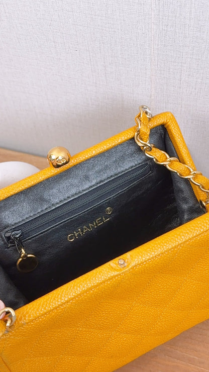 Chanel Orange Caviar Vintage Kisslock Clutch on Chain (GHW)