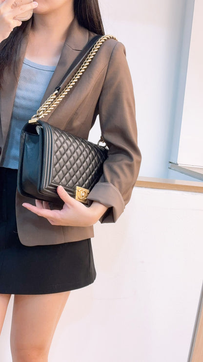 Chanel Black Lambskin New Medium Boy (GHW)