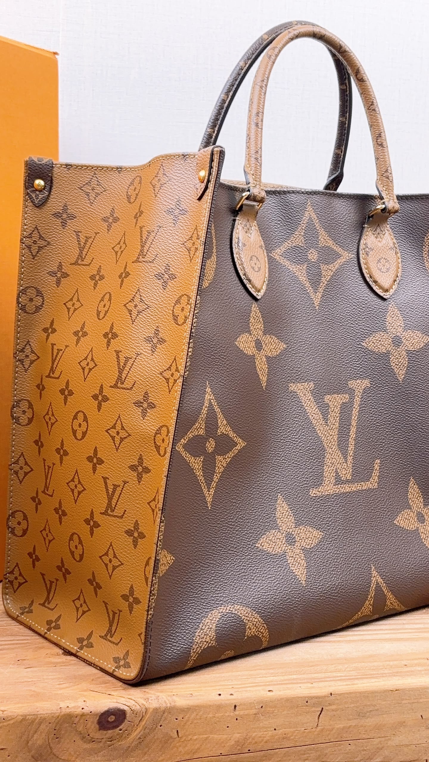 LV Reverse Monogram On The Go GM