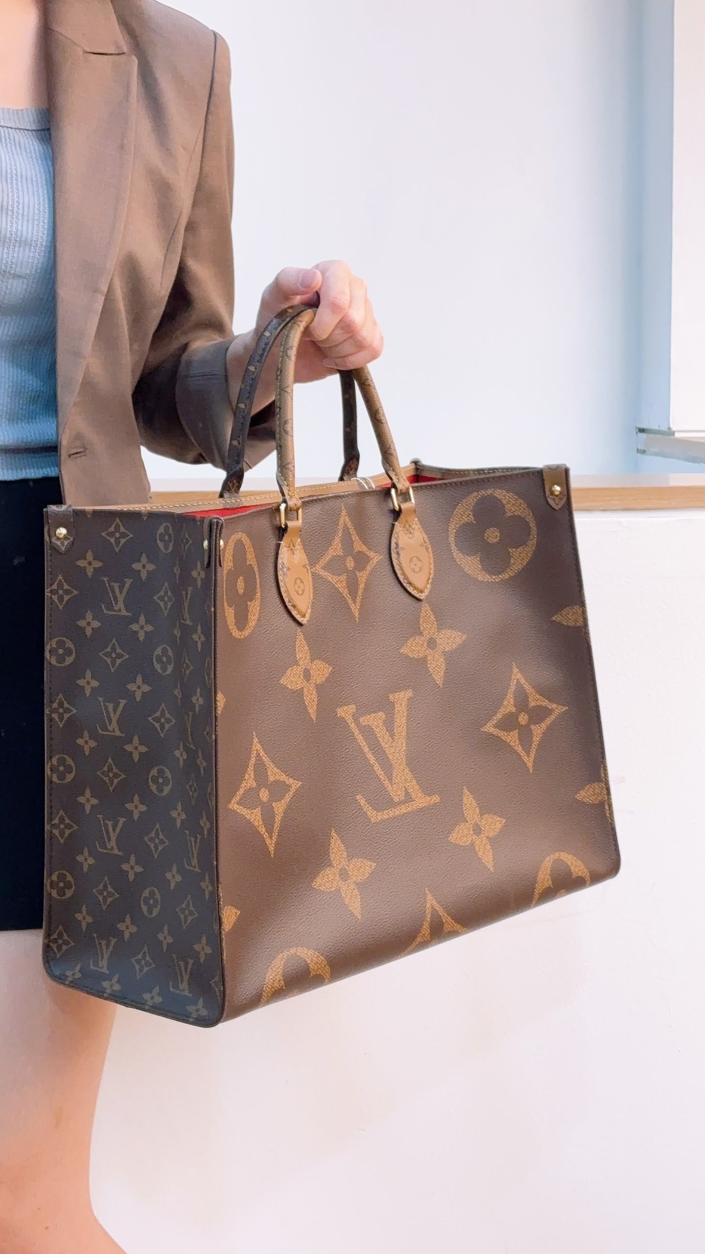 LV Reverse Monogram On The Go GM